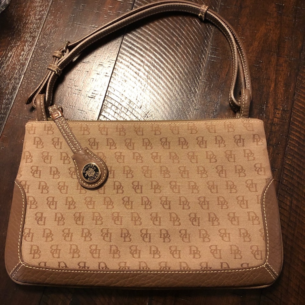 Vintage Dooney & Bourke Brown Monogram Clutch Shoulder Bag excellent condition